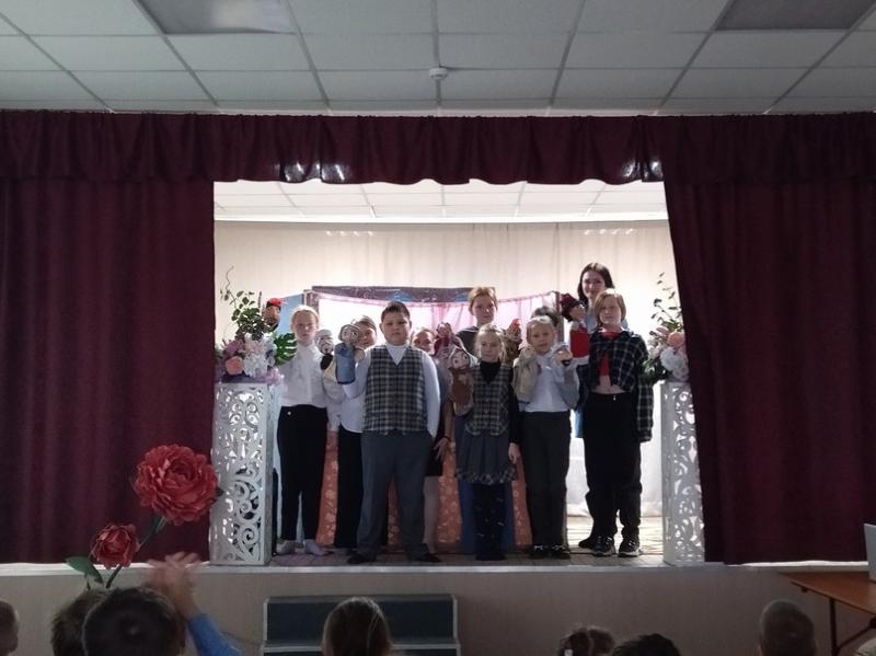 Кукольный спектакль "Аладин".