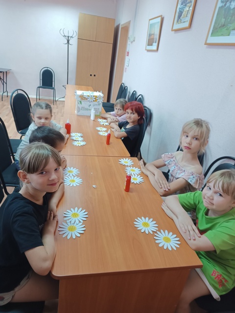 Проект "Дети детям. Добро пожаловать в семью!"