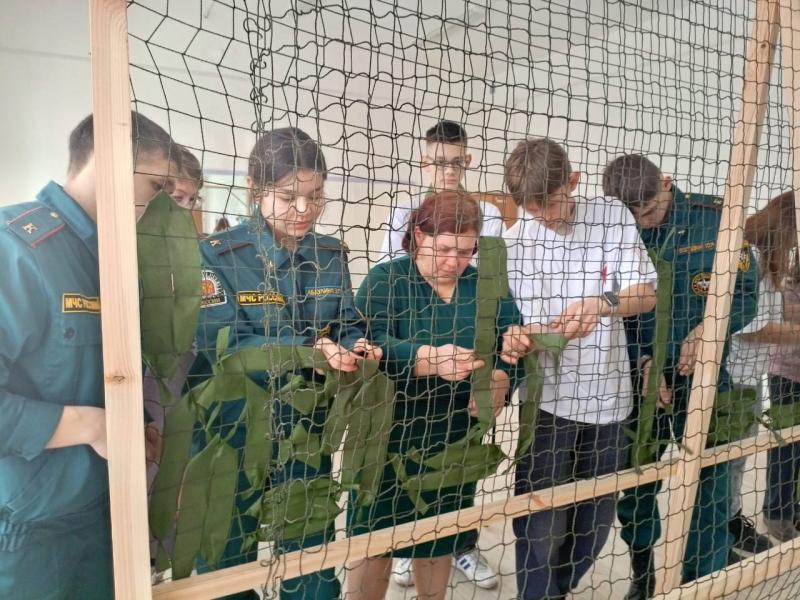Мастер-класс по плетению маскировочных сетей с. Альменево Мастер-класс по плетению маскировочных сетей с. Альменево