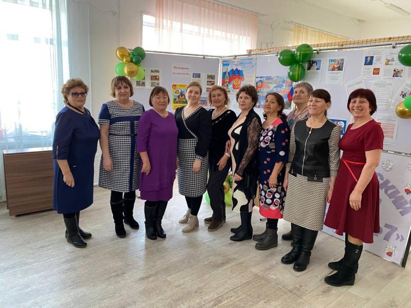 "Женственности вечные черты" праздничное мероприятие в клубе "Радуга" "Женственности вечные черты" праздничное мероприятие в клубе "Радуга"