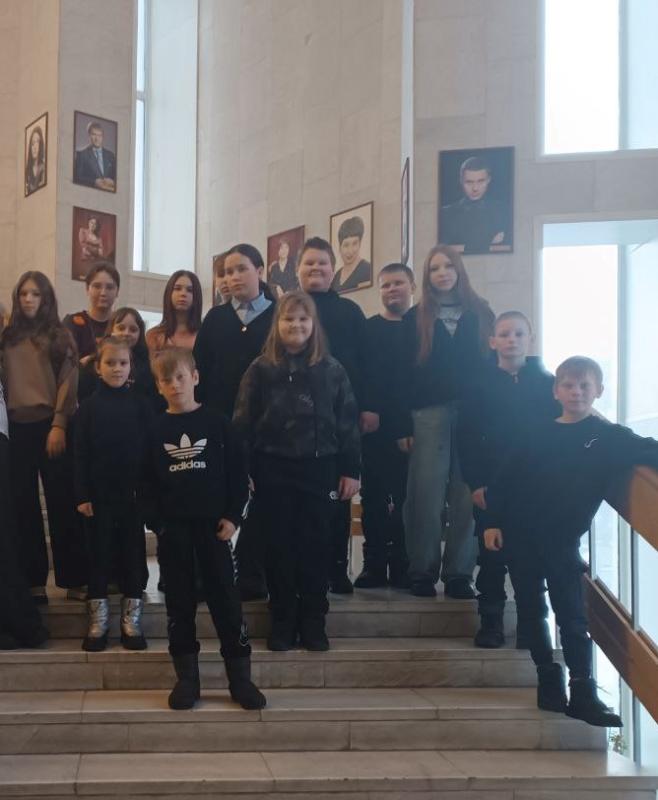 «Летучий корабль» увлёк детей в сказку!