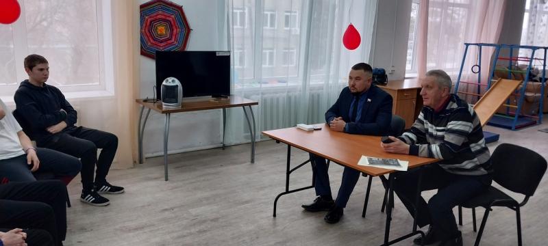 "Где родился, там и пригодился".