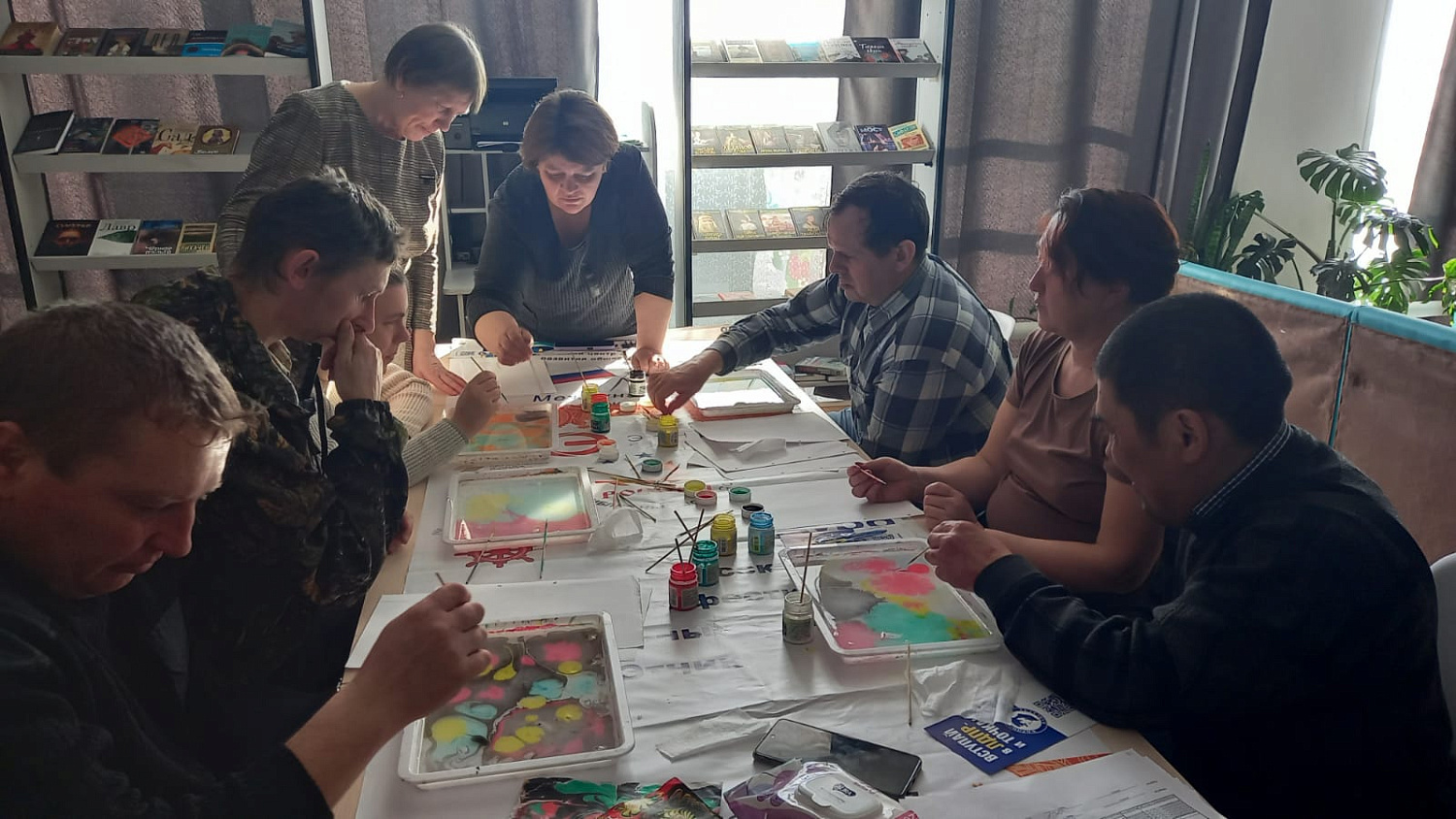 Знакомство с техникой Эбру  