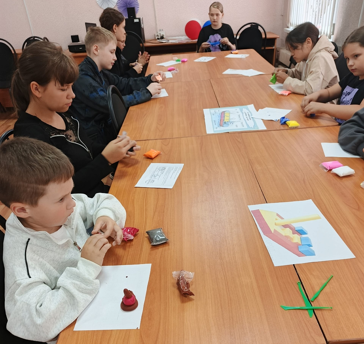 КОРАБЛЕСТРОИТЕЛИ