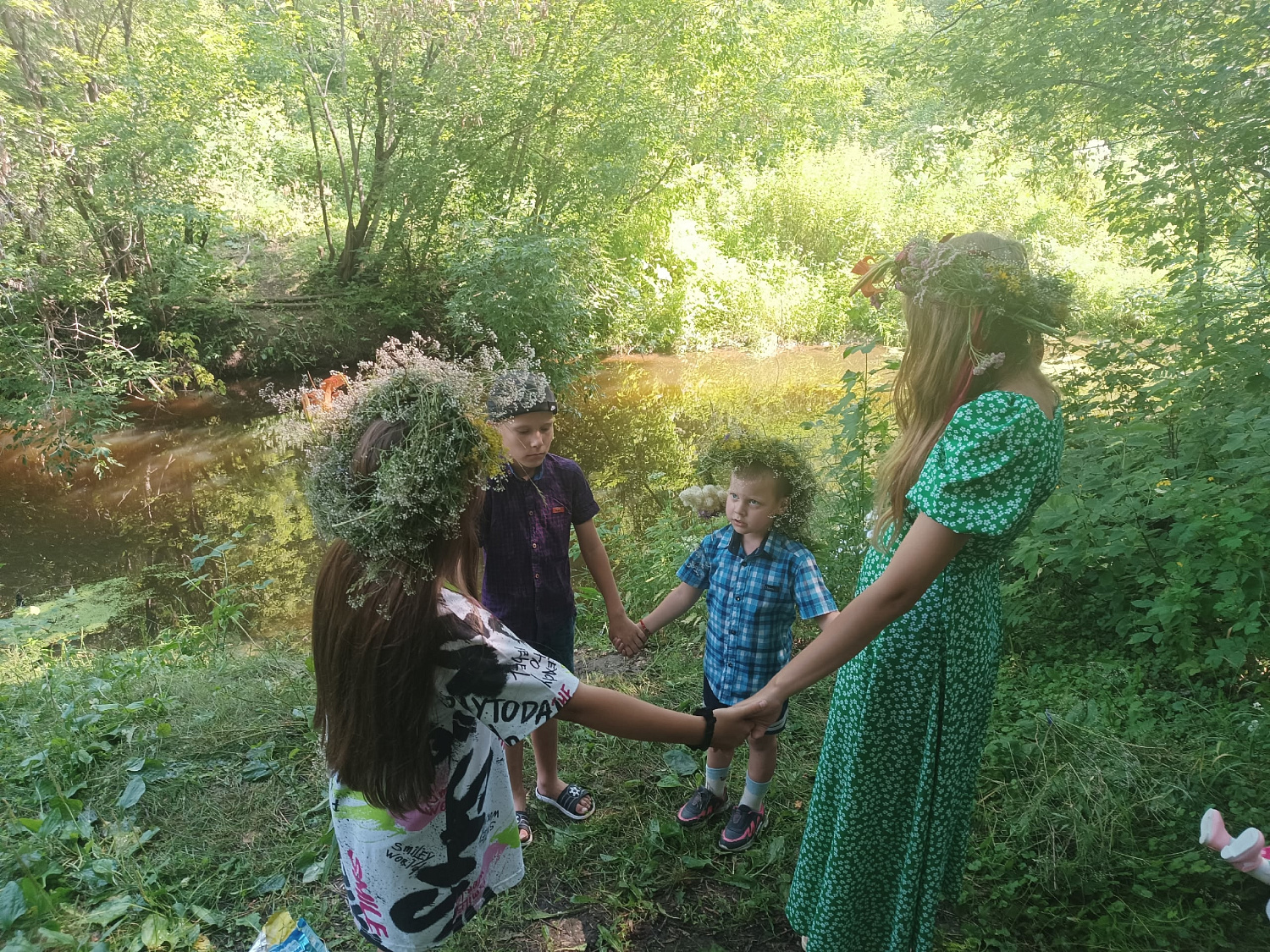 ВОЛШЕБСТВО ИВАНА КУПАЛЫ