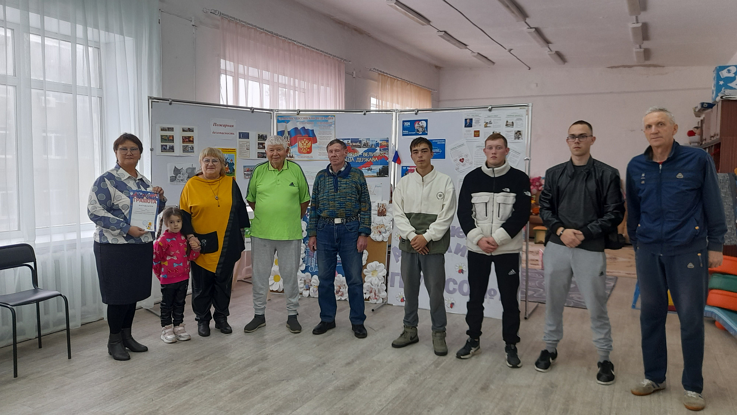 Турнир по настольному теннису в рамках марафона "Добрая осень для старших"