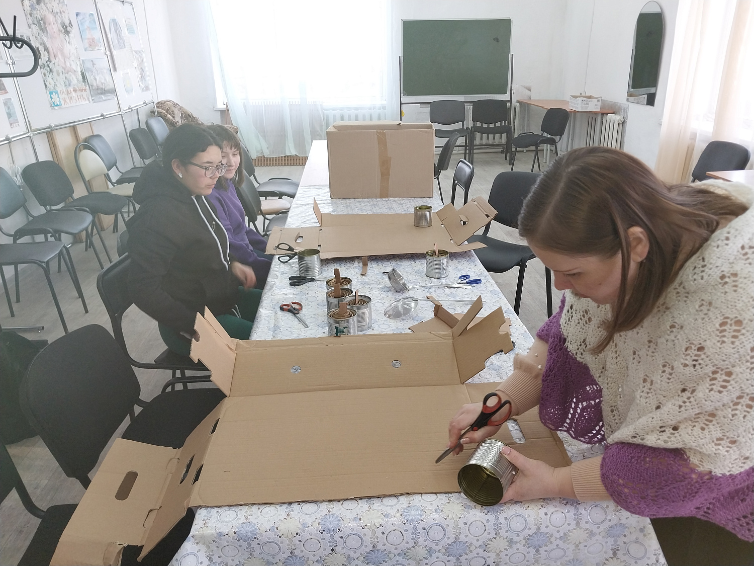 Посылки солдатам к празднику