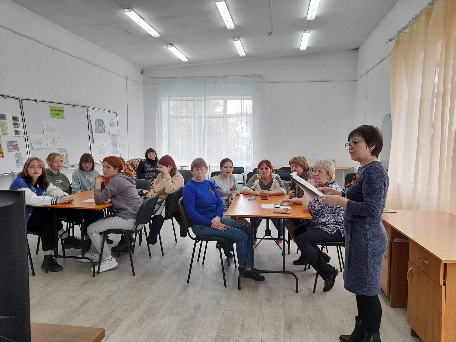 Поклонимся великим тем годам.